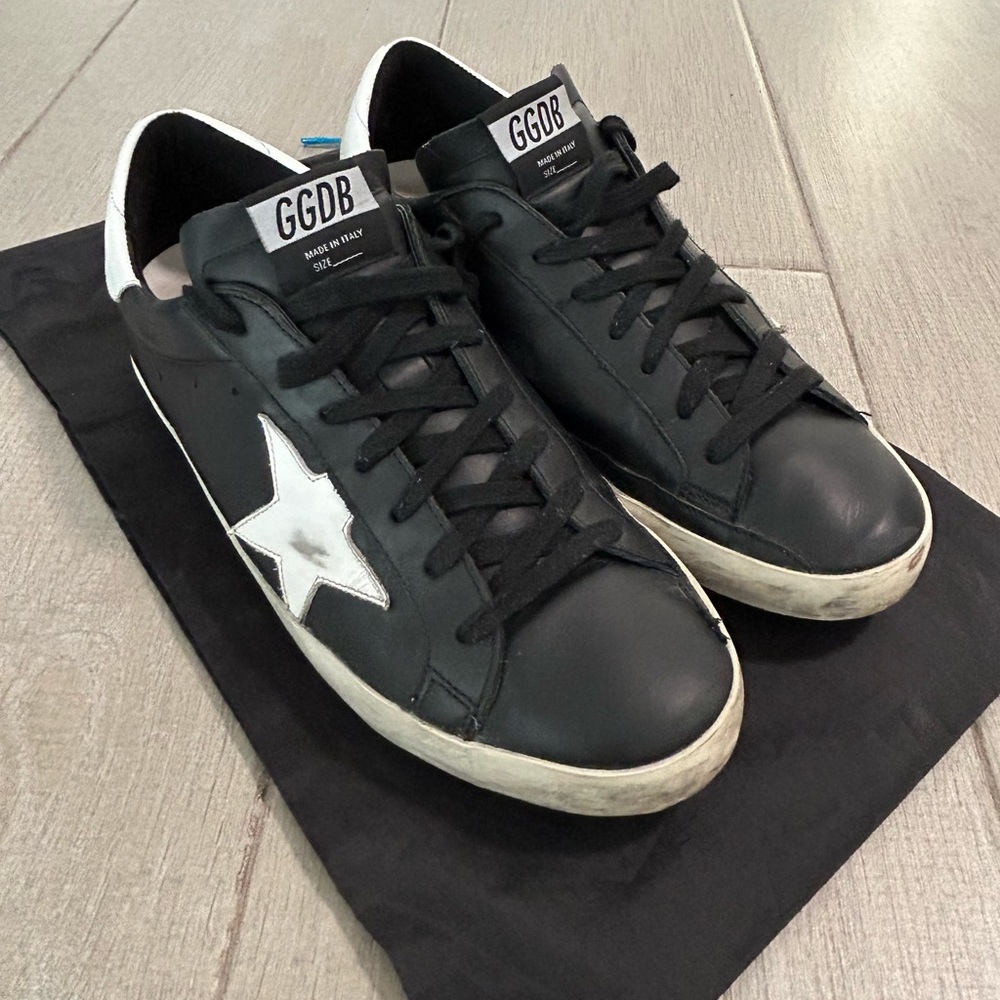 GOLDEN GOOSE SUPERSTAR LEATHER SNEAKERS